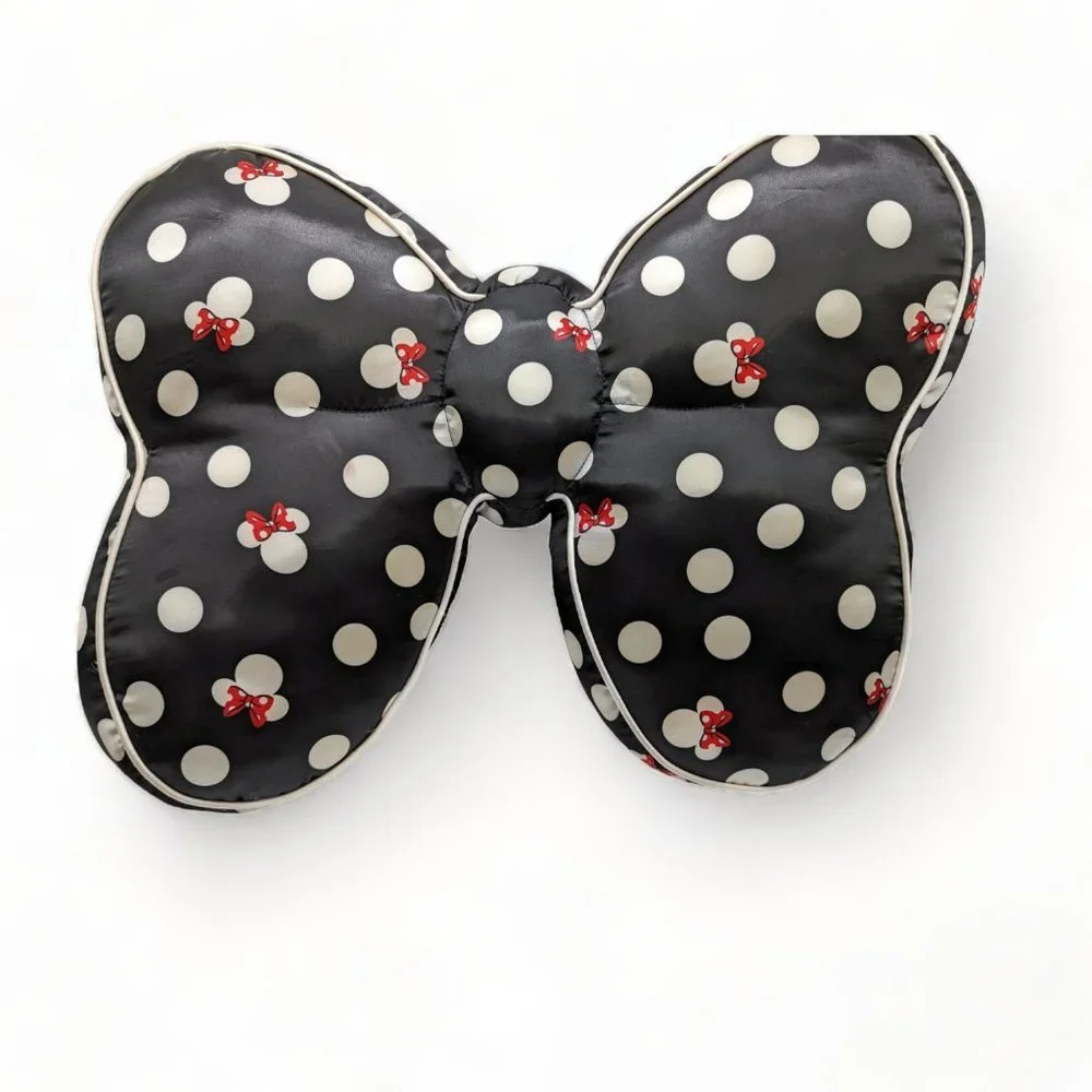 Disney Parks Minnie Mouse Throw Bow Pillow Black Polka Dots and Minnie Mouse